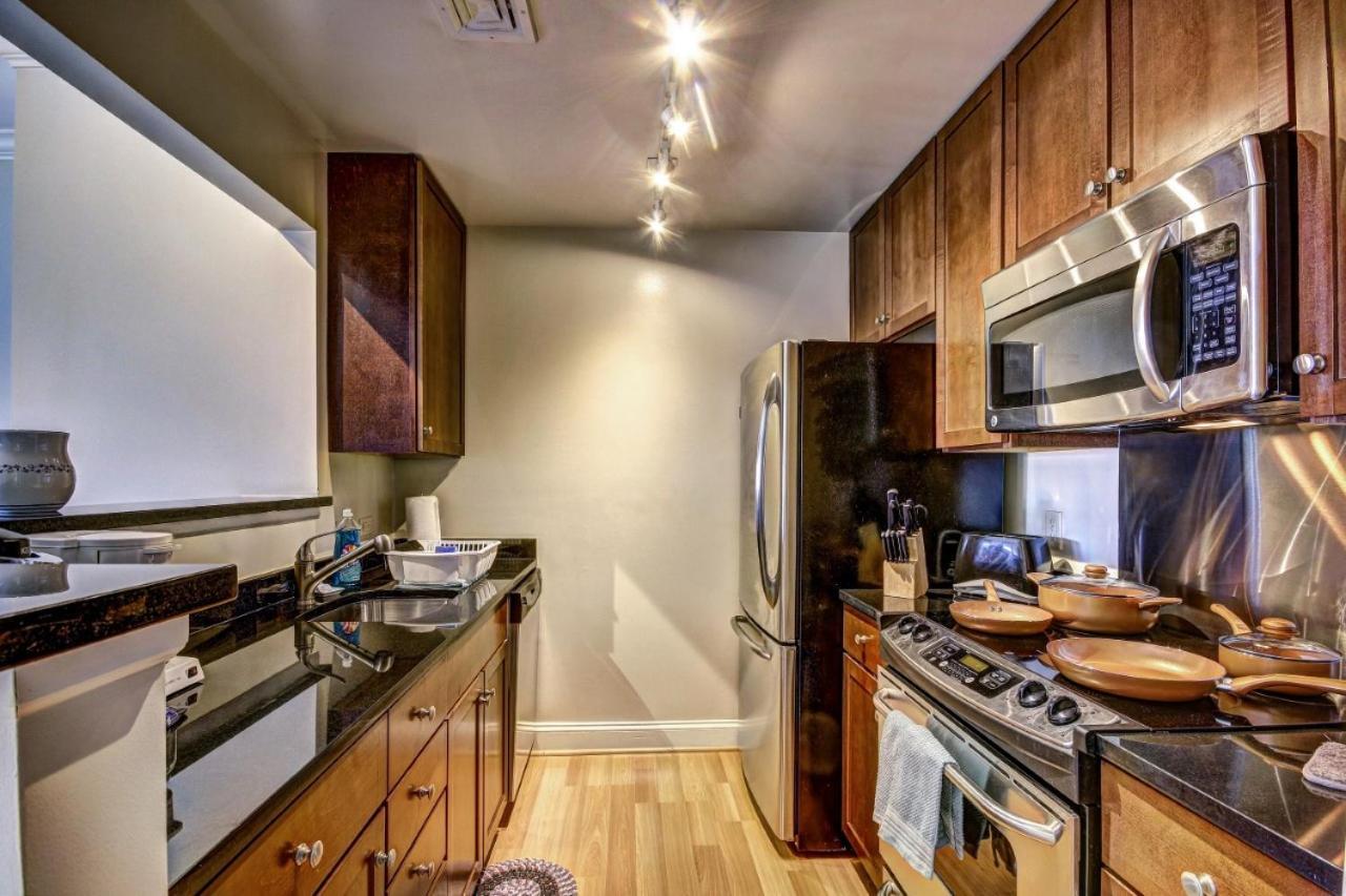 Harbor Apartments Free Indoor Parking Baltimore Exterior foto